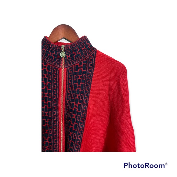 NWOT ANNE KLEIN ZIP UP CAPE - Picture 3 of 8